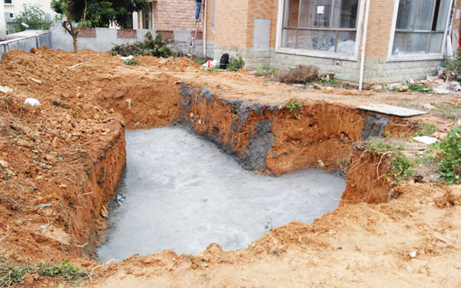 別墅魚(yú)池挖山圖片2