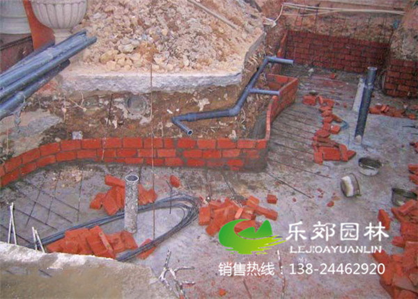 家庭院子磚砌小魚(yú)池邊建模圖片