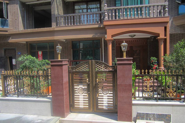 別墅庭院大門(mén)圍欄圖片3