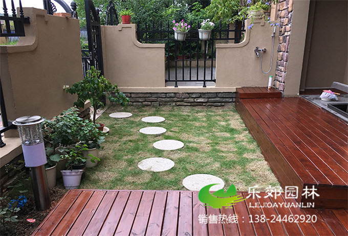 小庭院景觀(guān)魚(yú)池設計實(shí)景圖