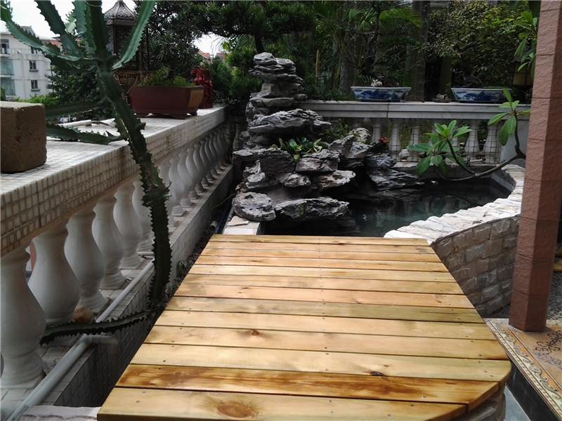 廣州番禺區洋房陽(yáng)臺魚(yú)池假山設計與制作圖片5