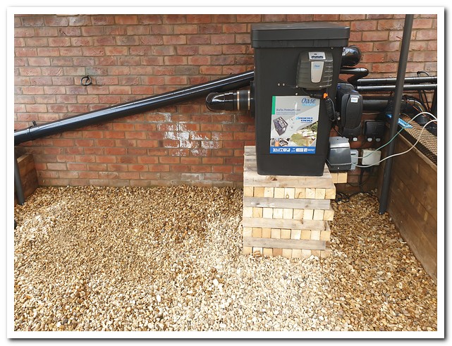 不同規格智能過(guò)濾系統適用于各種錦鯉池的選擇指南2